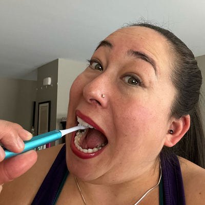 Nada toothbrush customer Tania